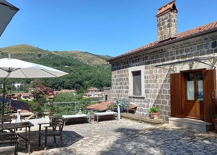 فندق مبيت وإفطار Al Dosello 3*